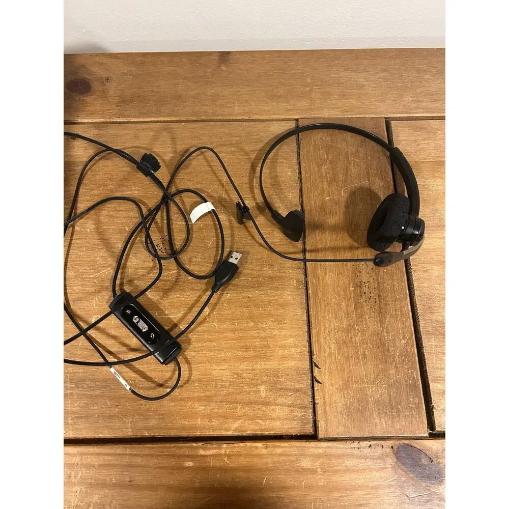 Plantronics headset carrying